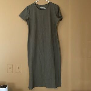 Form fitting Eddie Bauer dress